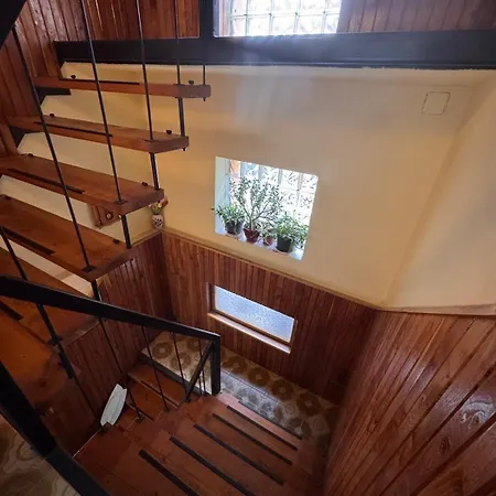 Keltafok Apartman, Tatil Evi
