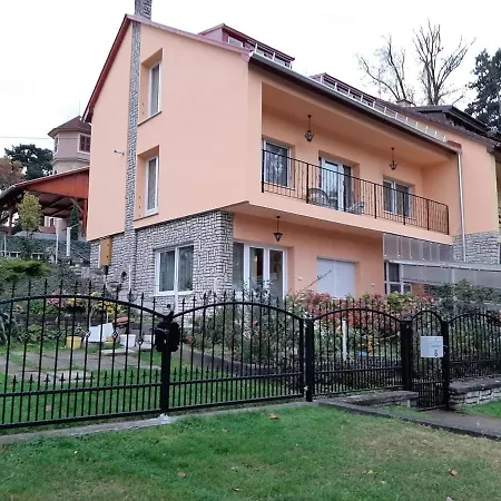 Keltafok Apartman, Tatil Evi